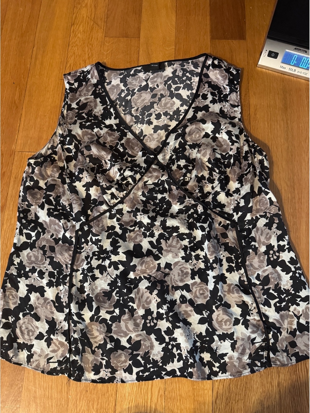 Alfani floral 100% silk top